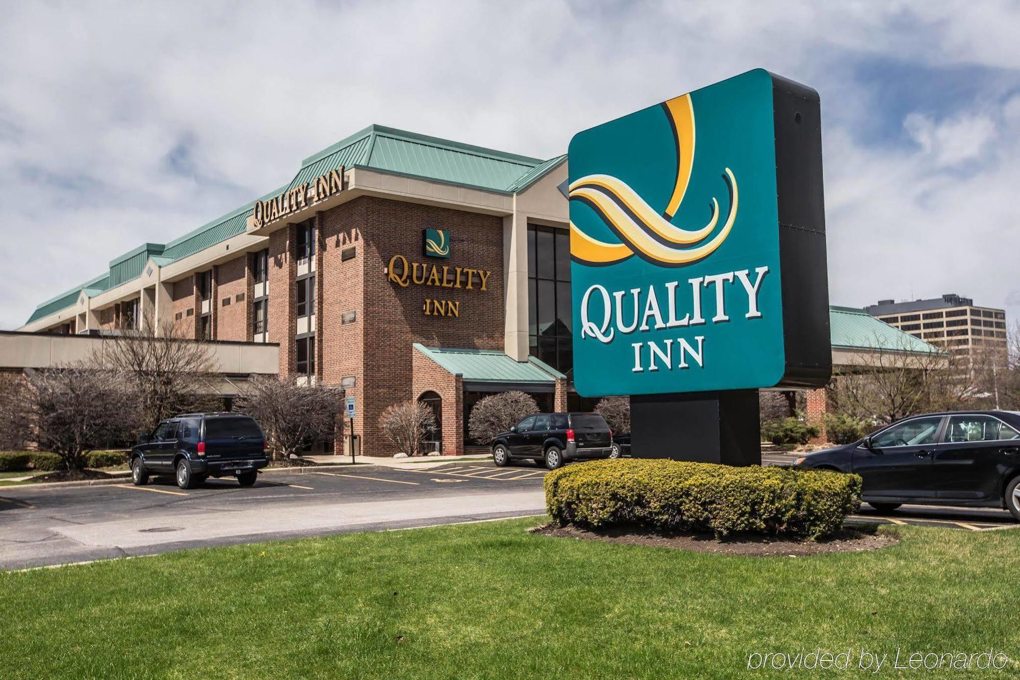 Quality Inn Schaumburg - Chicago Near The Mall Exterior photo