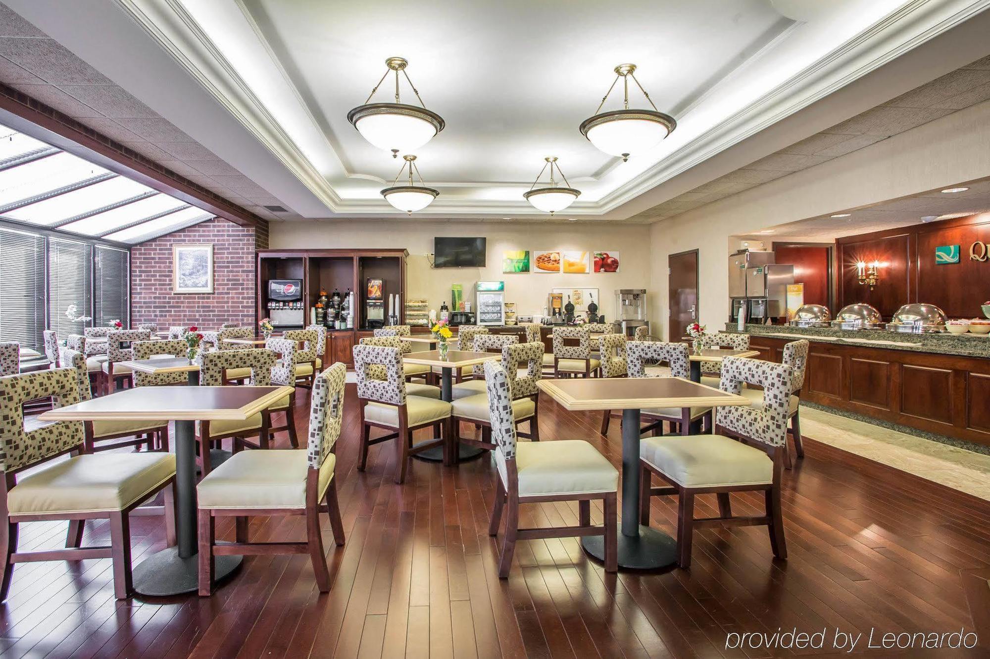 Quality Inn Schaumburg - Chicago Near The Mall Exterior photo