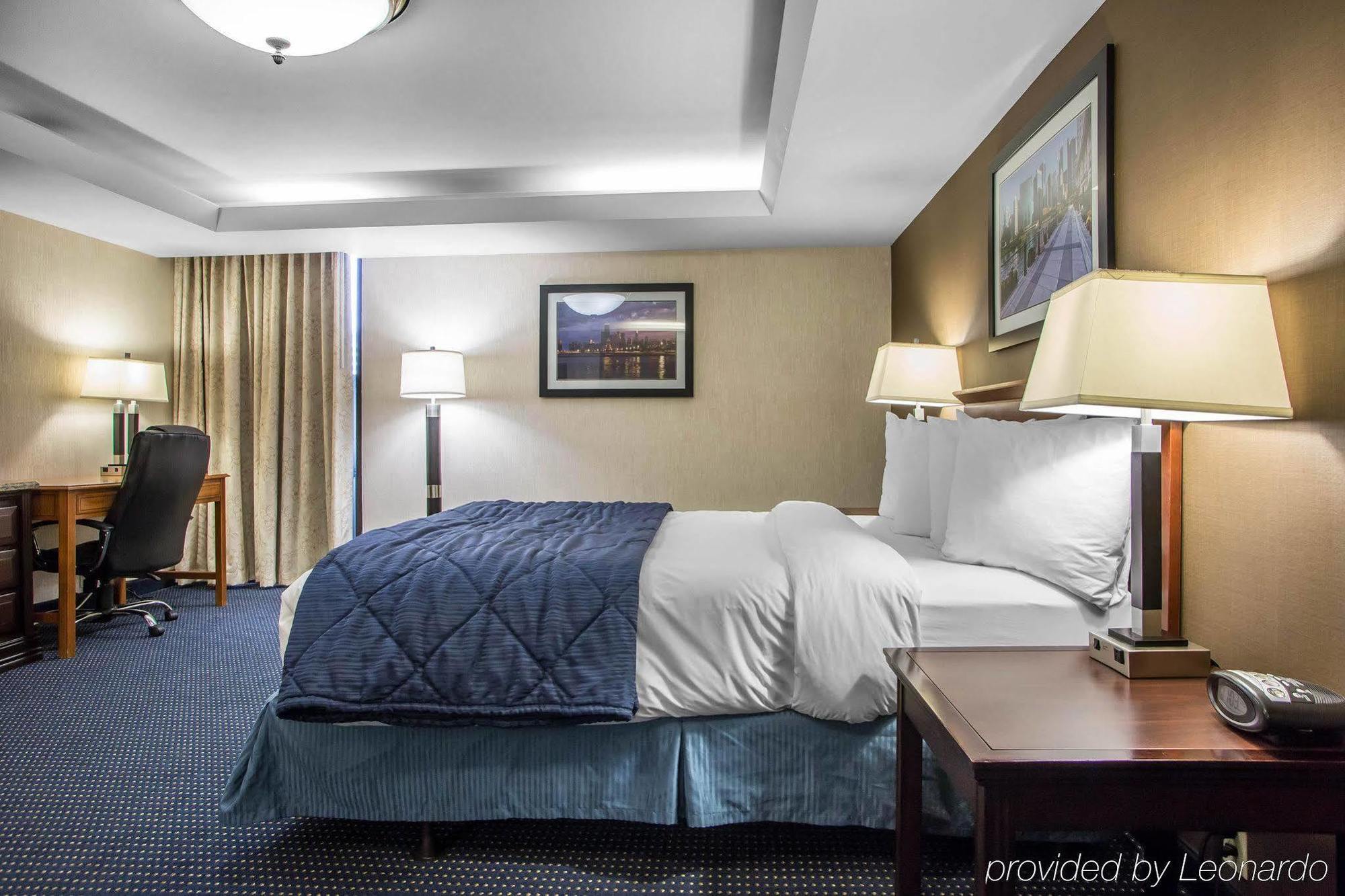 Quality Inn Schaumburg - Chicago Near The Mall Exterior photo