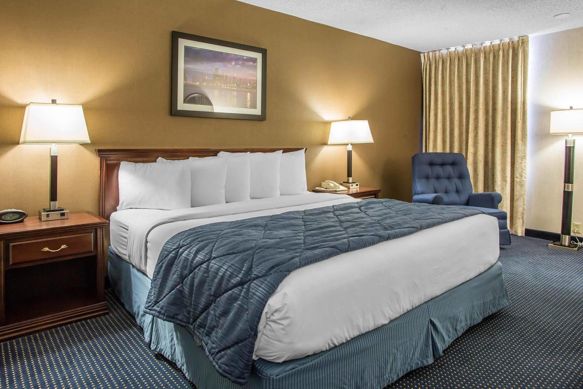 Quality Inn Schaumburg - Chicago Near The Mall Exterior photo